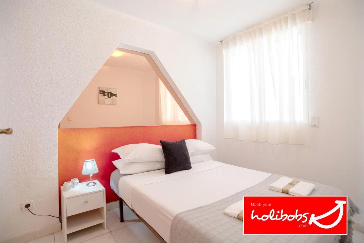 شقة لقنت  في Cosy Couples Retreat With Epic Sunset And Sea Views L Pool L Perfect Location L Wifi And Netflix L Free Welcome Pack L 12-7 المظهر الخارجي الصورة